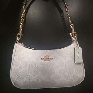 Coach Women's White Signature Jacquard Shoulder Bag